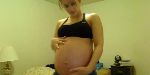 Pregnnt Tori Taylor Blue Shorts