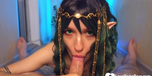 Cosplayer gets a good cock inside of her