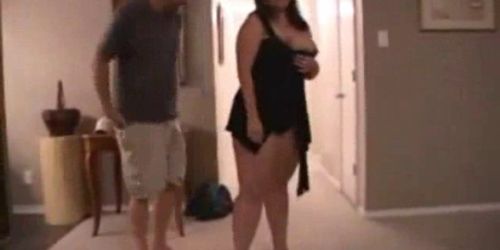 Amateur fat girl fucked on the floor