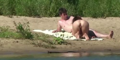 Parents fuck by the lake