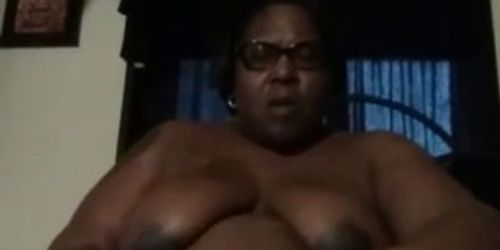 Squirting black BBW toys her cunt