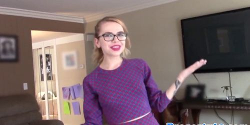 Realtor babe fucks and sucks out her demons