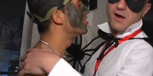 Two gays get pleasure of sucking