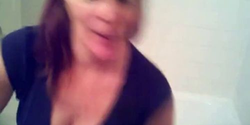 Hot mommy deepthroats a BBC in the toilet