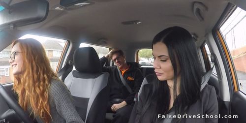 Threesome ffm fuck in fake driving school car