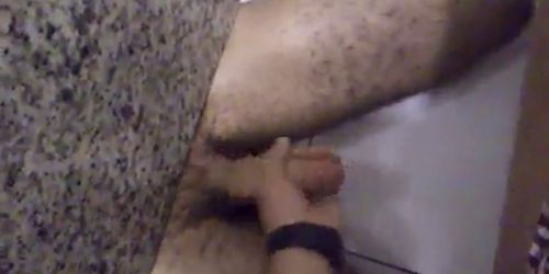 handjob for a stranger at a public restroom banheiro