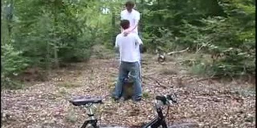 Twink gets a sloppy blowjob