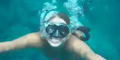 Nipslip - Girl diving accidentally exposed her awesome 