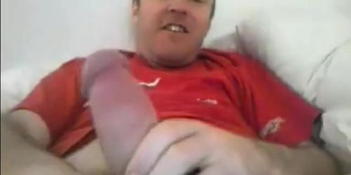 Lusty Str8 Daddy with Fat Cock and Impressive Cumshot 2