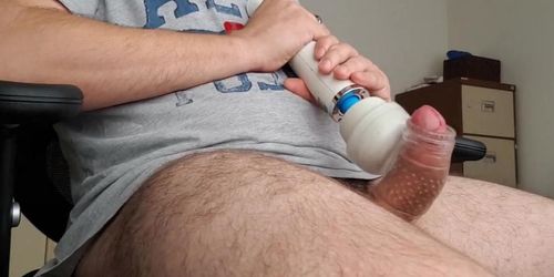 Massive Cum Shot with Hitachi Magic Wand