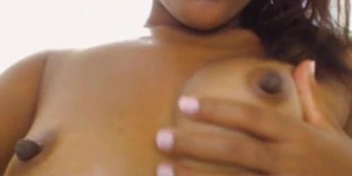 ebony hairy pussy play on cam