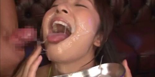 japanese cutie drinks cum