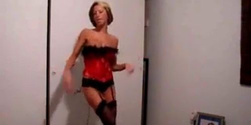 Sexy Housewife Dancing