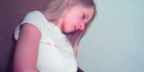 amateur teenage girl masturbates and sucks cock