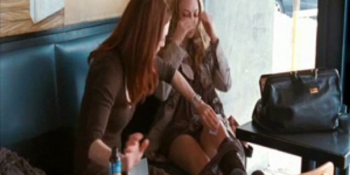 Julianne Moore & Amanda Seyfried Lesbian Scene in C