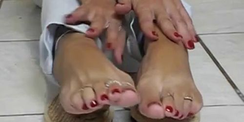 Sexy mature thick latina soles 3