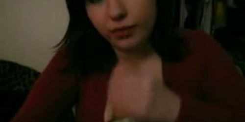 Cute Teen Girlfriend gives Blowjob