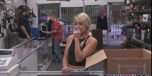 Blonde amateur trying to pawn her puppies but was bange