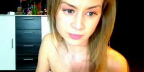 beautiful blonde teen with perfect body webcam