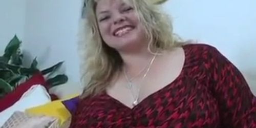 BBW Head #398 Busty Cougar