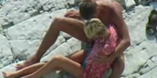 Beach bj and handjob voyeur video