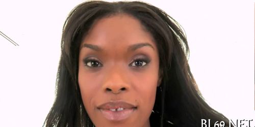 Fascinating ebony endures sex