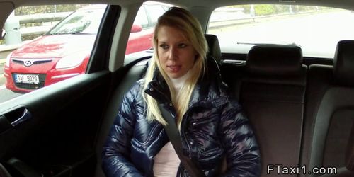 Czech fake taxi driver gets some pussy