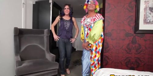 Beautiful tranny fucked by black clown