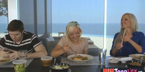 Mom eats out teen girlfriends pussy during family lunch