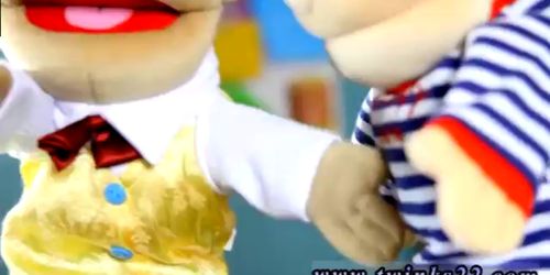 Small boy modeling gay porn image JT Wreck likes gettin