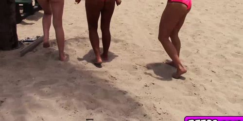 Beach volleyball babes in an awesome group fuck