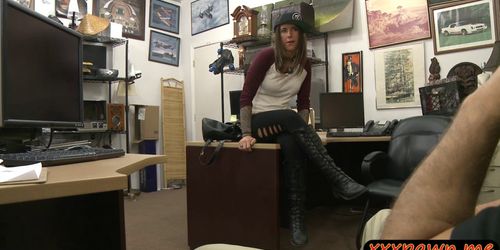 Brunette girl sucks off and deeply screwed by pawn man