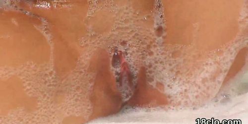 Lovesome girl is gaping soft twat in closeup and gettin