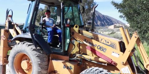 Bulldozer Driver Gets Some Ass