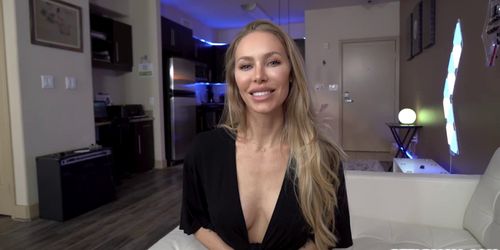 Busty MILF Nicole Aniston cant resist stepsons dick