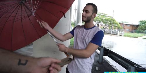 Straight stud accepts latinos offer and fucked bareback