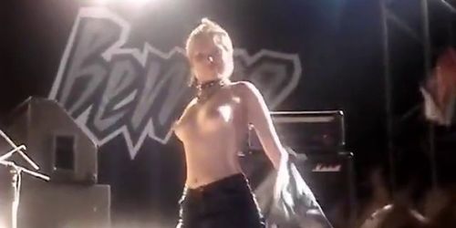 sexy girls flashing public nude rock concert striptease