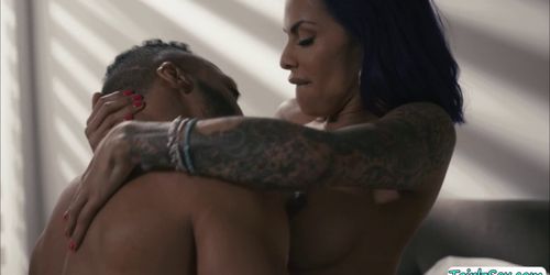 Tattooed Ts Foxxy fucks her black stepsis Boyfriend in 