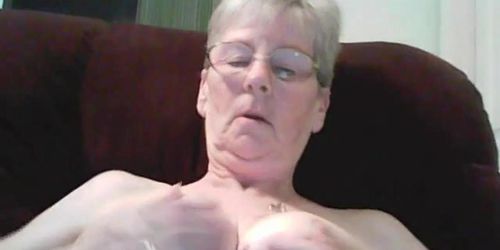 Nanny Loves Tit Play 