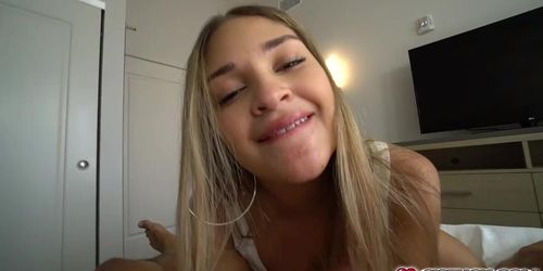 Stepsis Gizelles tight pussy got Tonys huge cock in it