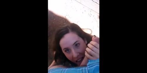 24yr old Sarah sucking dick at the park