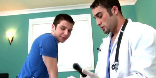 Pornstar doctor toys twinks ass