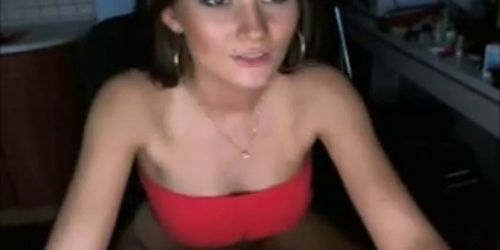 Beautiful Cam Babe Dancing