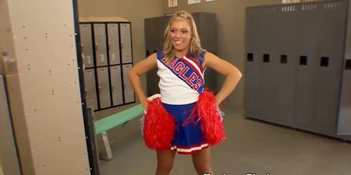 Blonde cheerleader pussyfucked hard