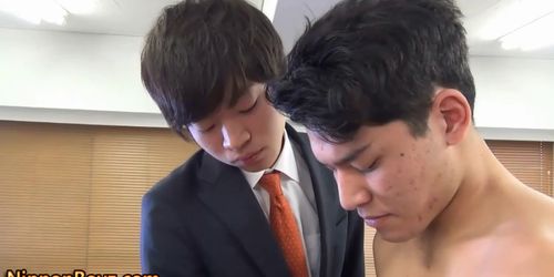 Asian twink sucks teen