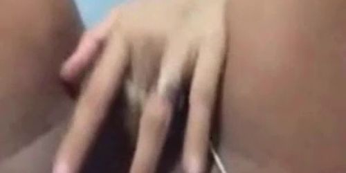 2 Fingers In My Little Asian Pusy Close Up