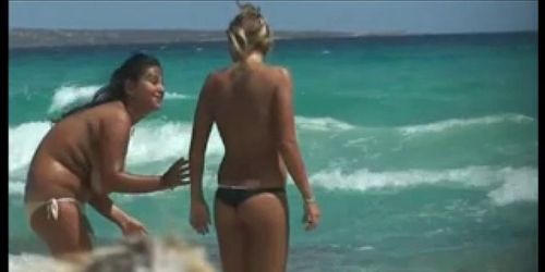 Busty Lesbians on Beach BVR