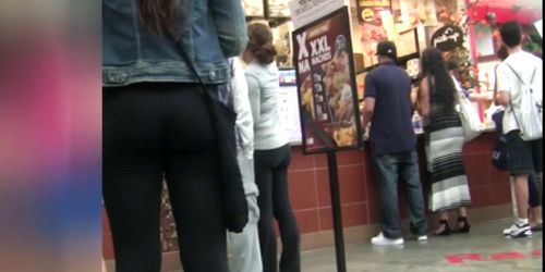 Leggings Babe at Taco Bell