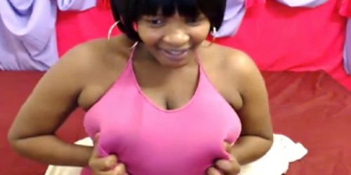 Ebony webcam: Silky Tits