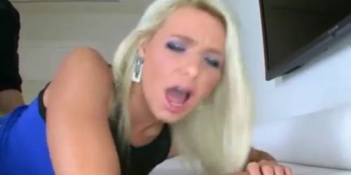 Anikka Albrite Returns